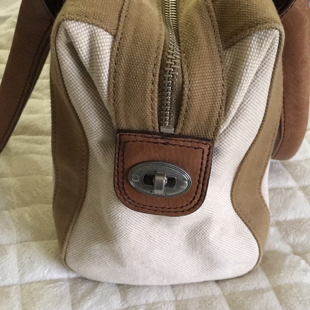 FOSSIL Purse - Picture 6 of 16